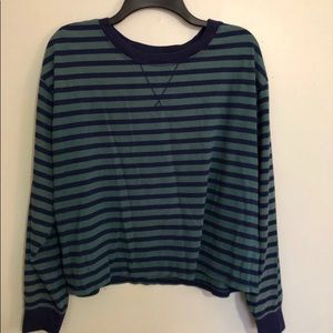 Long sleeve crop top